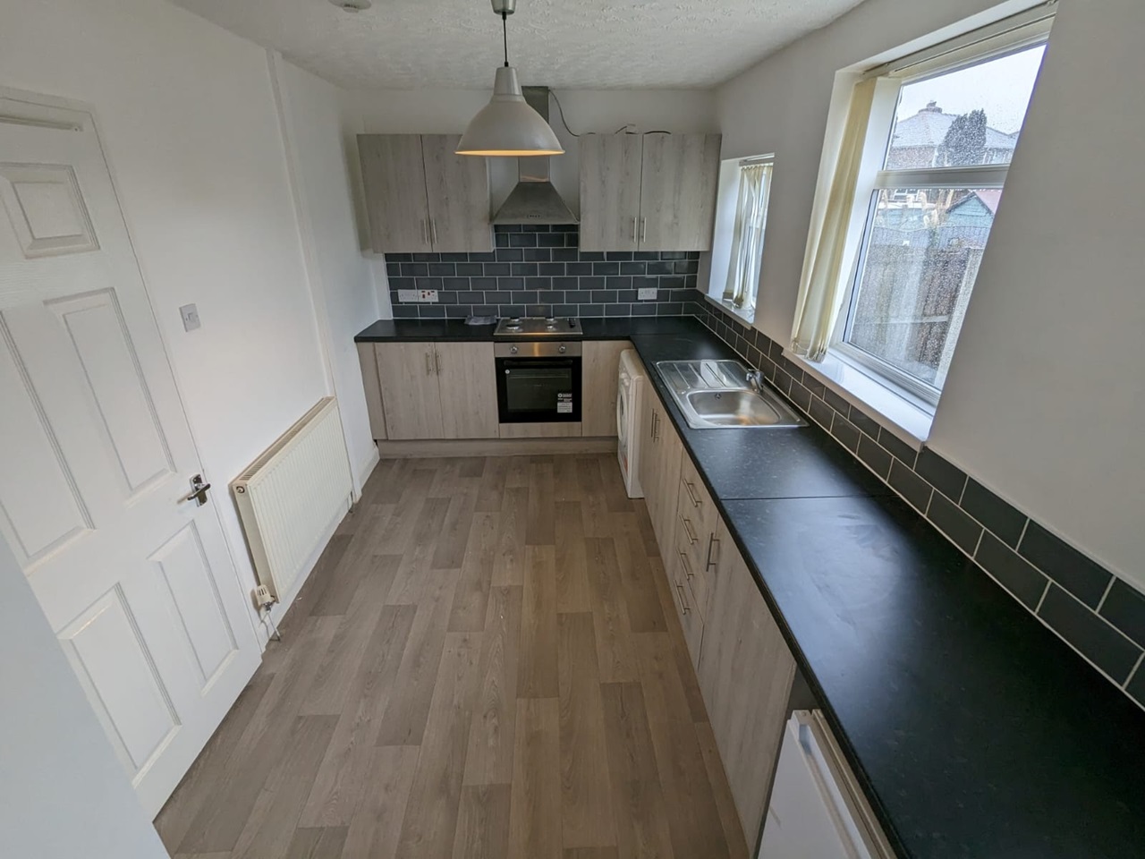 Droylsden, Manchester 2 Bed SemiDetached House, Waverley Crescent