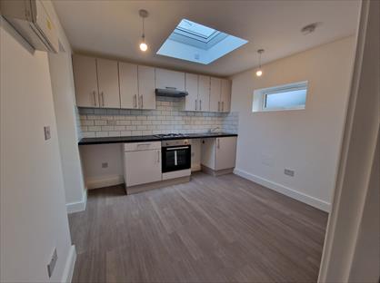 Studio Flat, Elms Avenue, NW4
