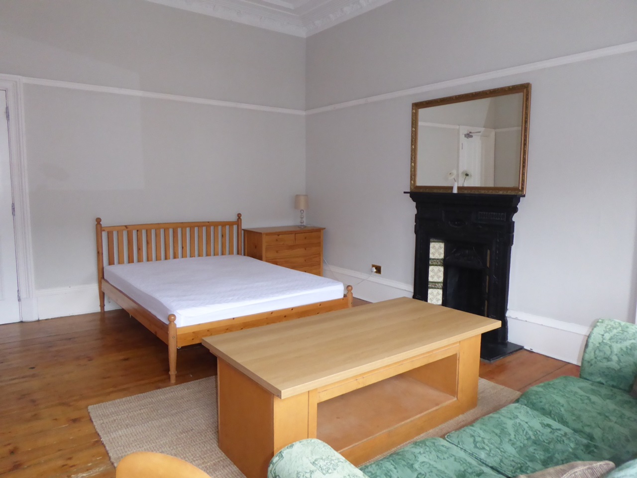 Glasgow - 5 Bed Flat, Glasgow, G12 - To Rent Now for £3,375.00 p/m