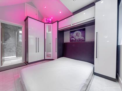 Room in a Shared House, Amherst Gardens, W13