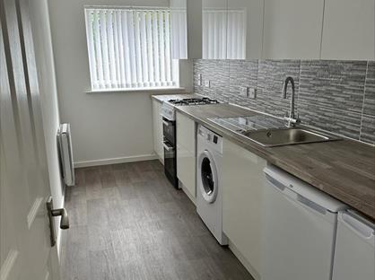 1 Bed Flat, Coltsfoot Green, LU4