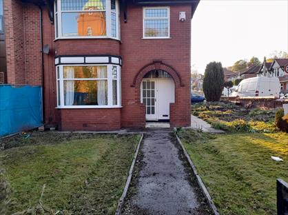 3 Bed Semi-Detached House, Blackburn Road, BL1