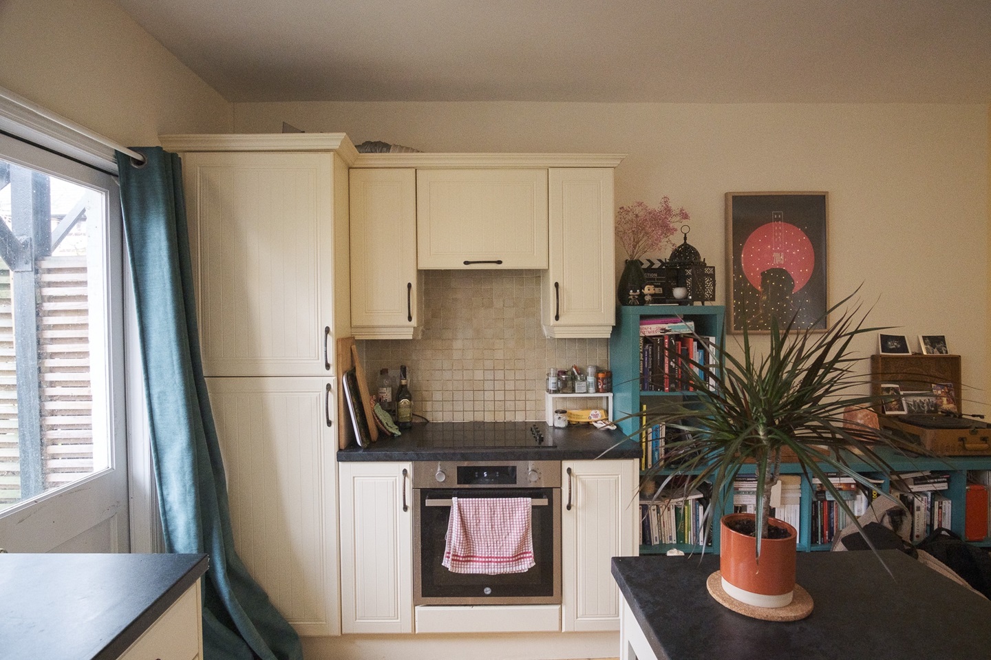 2 Bed Flat, Canon Beck Road, SE16 photo 3
