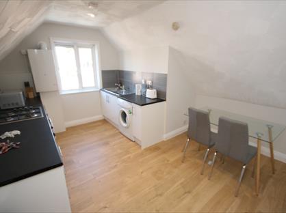 2 Bed Flat, Randolph Road, BH1