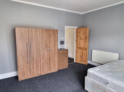 3 Bed Terraced House, Falmouth Street, HU5