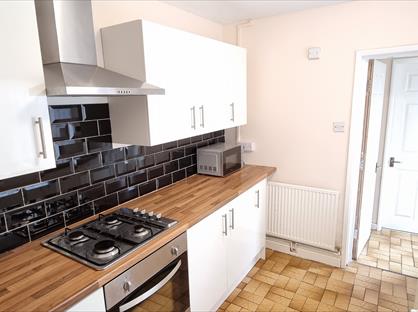 3 Bed Terraced House, Haworth Street, HU6