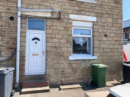 2 Bed Terraced House, School Street, WF13