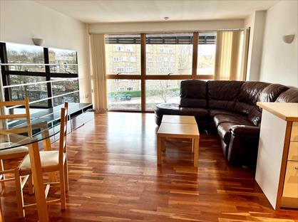 2 Bed Flat, Gainsborough Studios North, N1