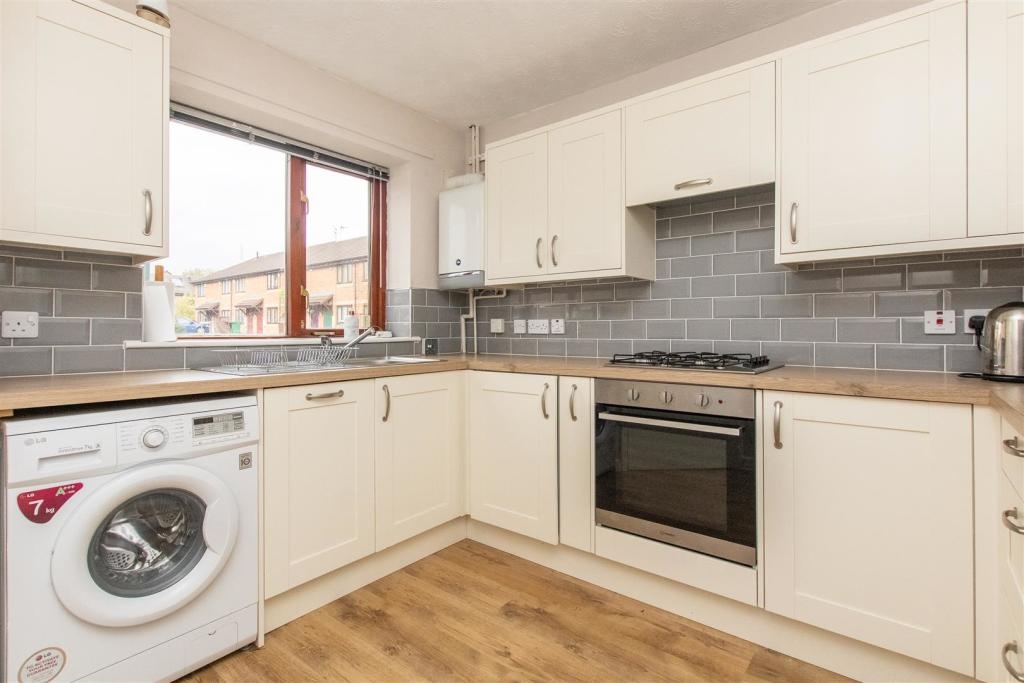 Nottingham 2 Bed SemiDetached House, Porters Walk, NG3 To Rent Now