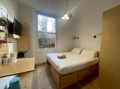 Studio Flat, Philbeach Gardens, SW5