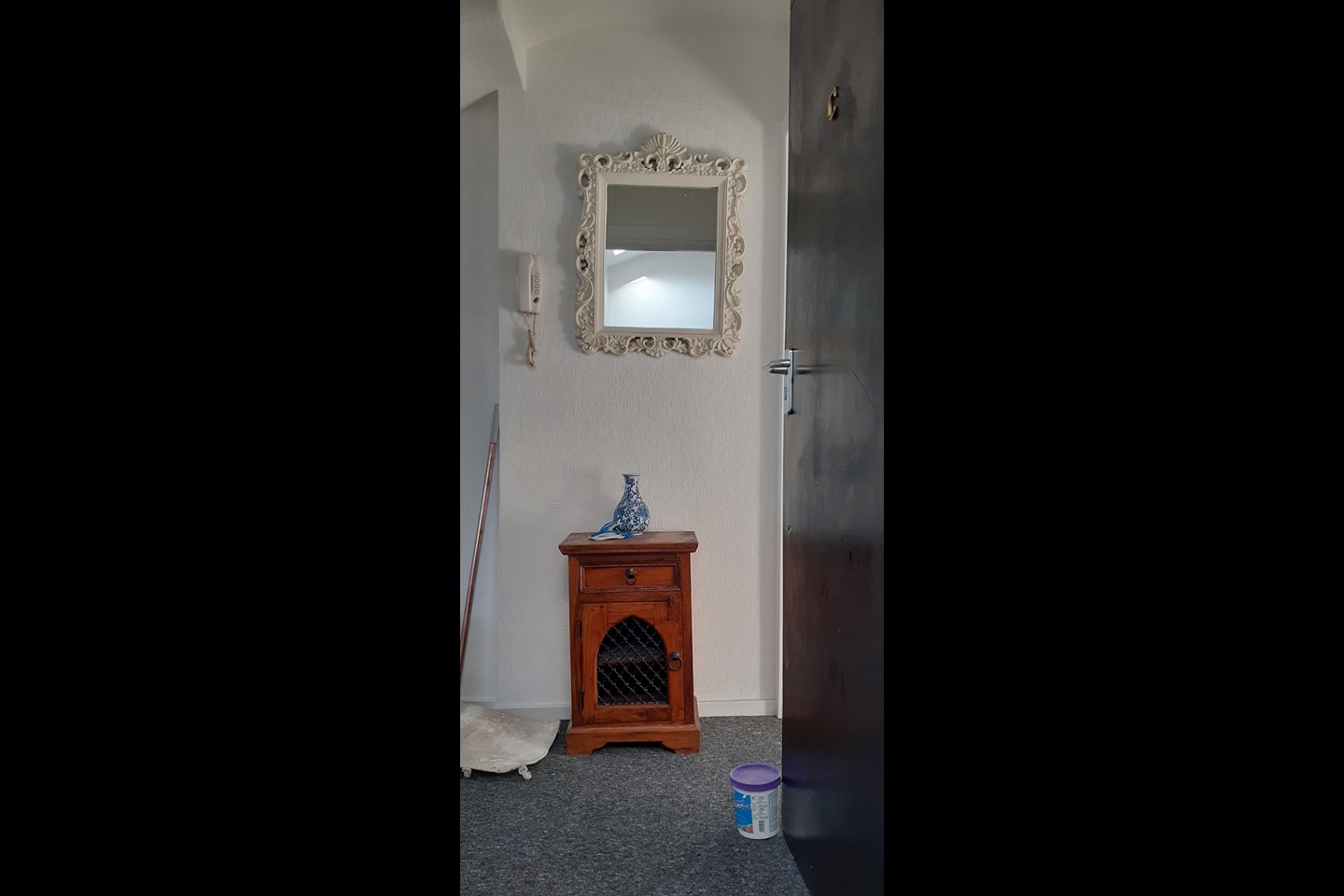 2 Bed Flat, Harehills Avenue, LS7