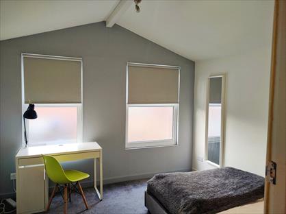 Room in a Shared House, Wesley Street, WF10