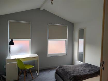 Room in a Shared House, Wesley Street, WF10