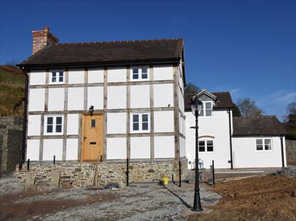 4 Bed Detached House, Darbys Green, WR1