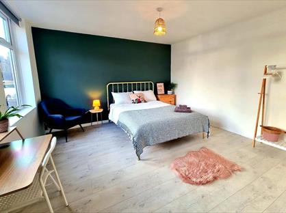 5 Bed End Terrace, Preston Road, M19