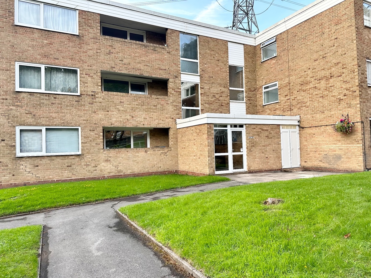 Great Barr, Birmingham 2 Bed Flat, Hillside Road, B43 To Rent Now for £750.00 p/m