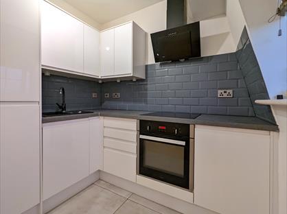 1 Bed Flat, Howard Close, EN9
