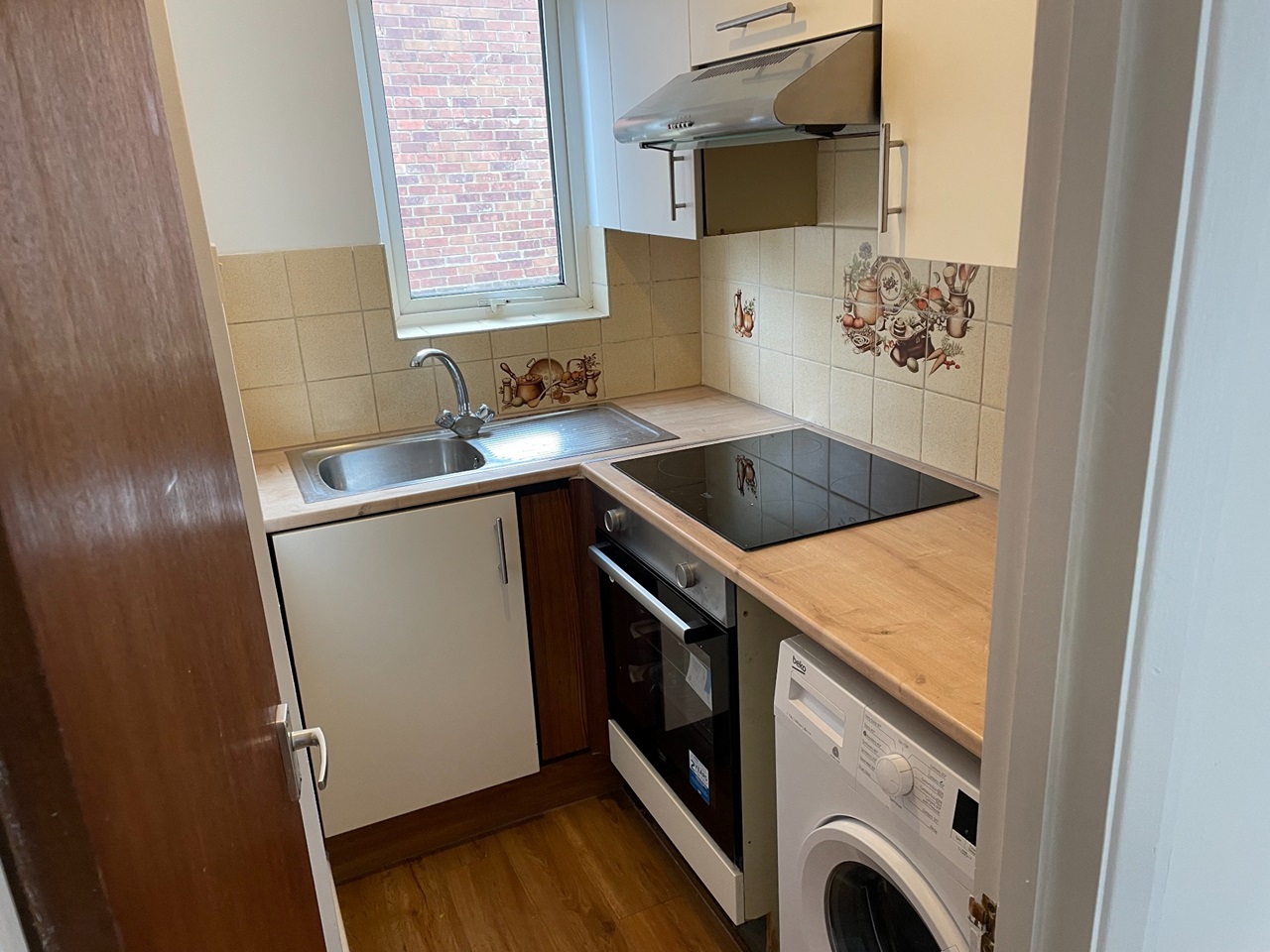 Willesden Studio Flat, Willesden, NW10 To Rent Now for £975.00 p/m