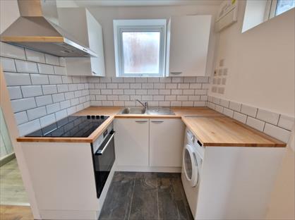 Studio Flat, Leadale Road, N16