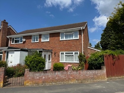 3 Bed Semi-Detached House, Nelson Close, SO45