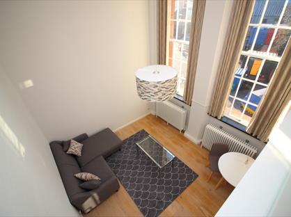 1 Bed Flat, Mcdonald Road, EH7