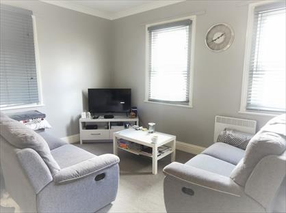 2 Bed Flat, School Road Tilehurst, RG31