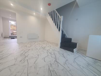 3 Bed Semi-Detached House, Pinner Road, WD19