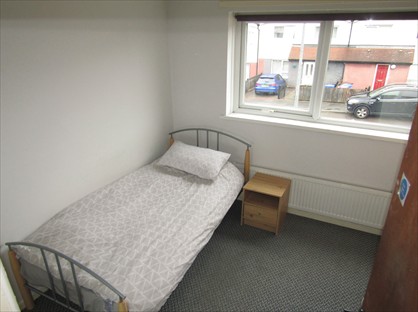 Room in a Shared House, Avebury Close, M7