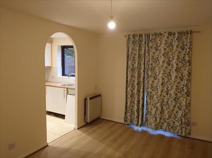 2 Bed Flat, Booth Road, NW9
