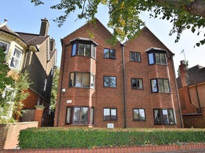 1 Bed Flat, Queens Park Parade, NN2