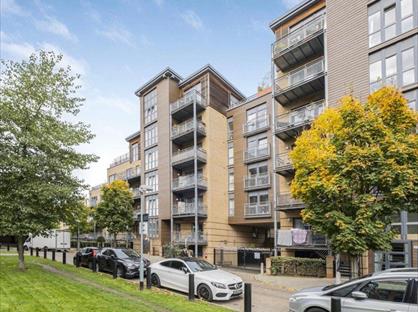 1 Bed Flat, Harry Zeitel Way, E5