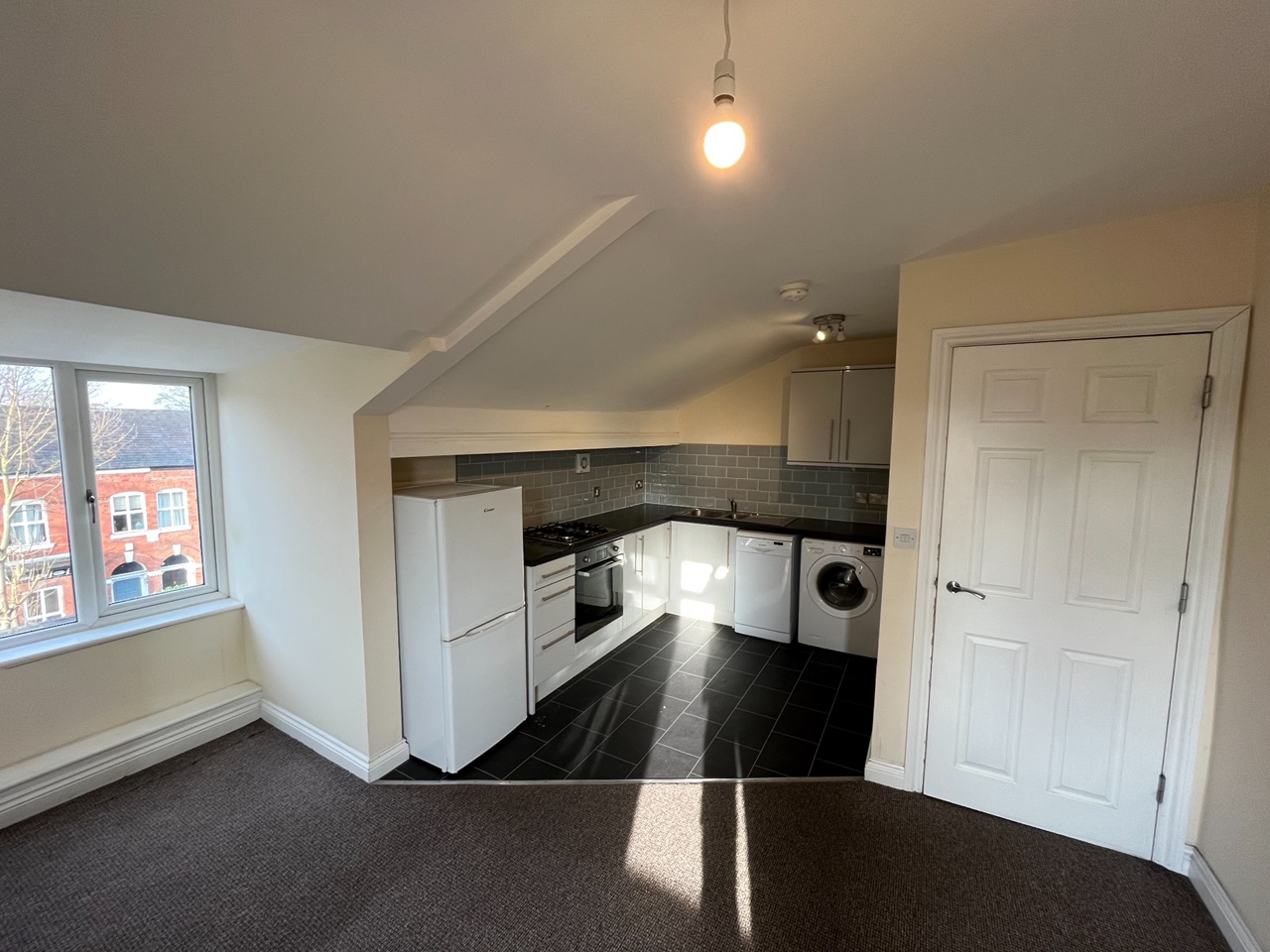 Fallowfield, Manchester - 2 Bed Flat, Victoria Road, M14 - To Rent Now ...