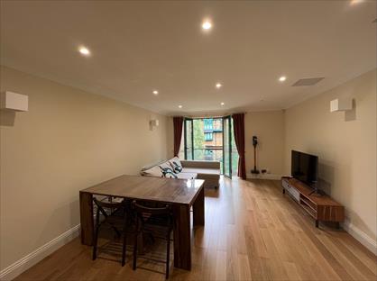 1 Bed Flat, Walpole House, SE1