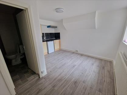 Studio Flat, Craven Park, NW10