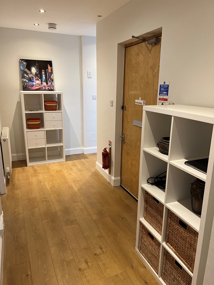 Additional image 12 of 4 Bed Flat, Merchant Street, EH1, N1 7GU