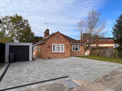 4 Bed Bungalow, Chapel Road, CO3