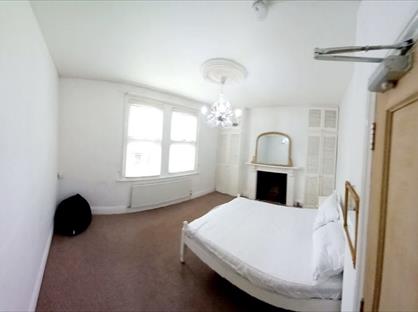 1 Bed Detached House, Hyde Road, BN21