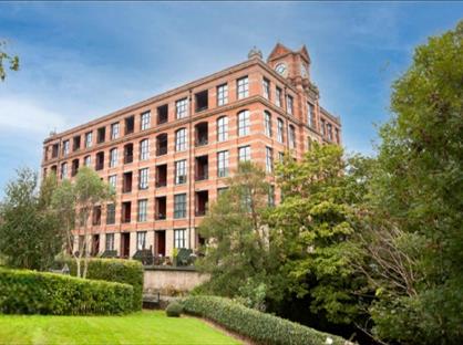 3 Bed Penthouse, Threadfold Way, BL7