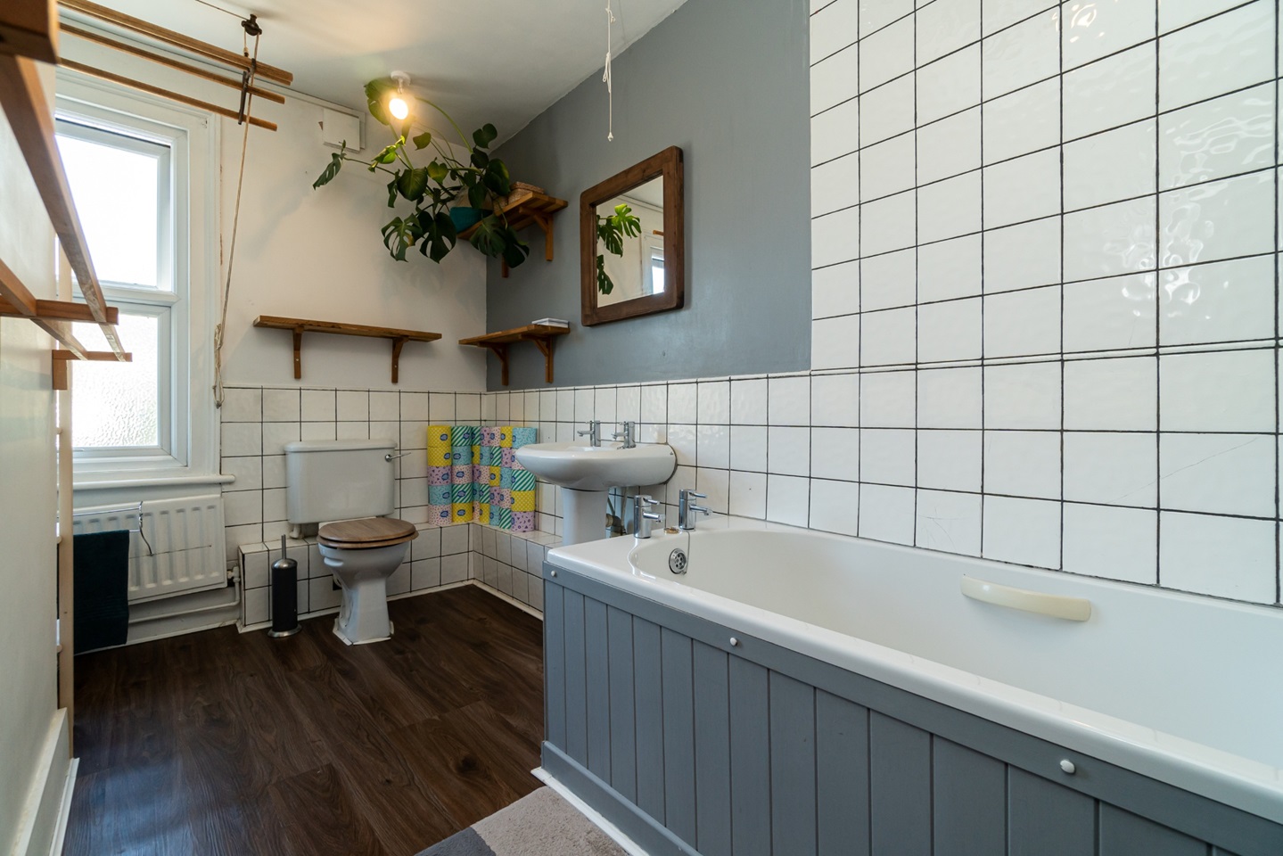 Redhill 3 Bed SemiDetached House, Earlswood Road, RH1 To Rent Now