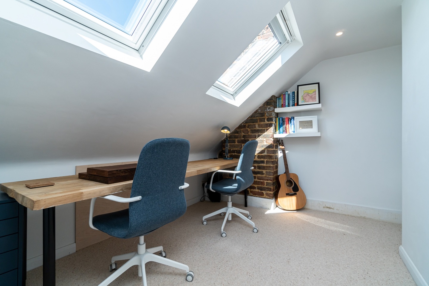 Redhill 3 Bed SemiDetached House, Earlswood Road, RH1 To Rent Now