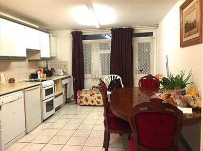 Room in a Shared House, Eveline Road, CR4