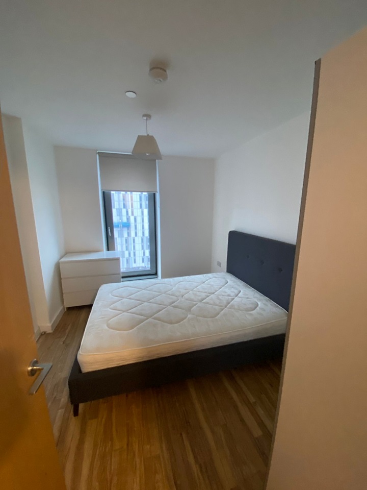 Salford 3 Bed Flat, Michigan Point Tower B, M50 To Rent Now for £