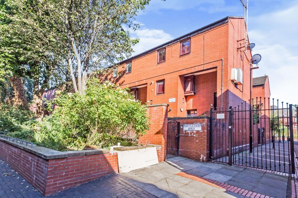 Manchester 3 Bed Martlesham Walk, M4 To Rent Now for £