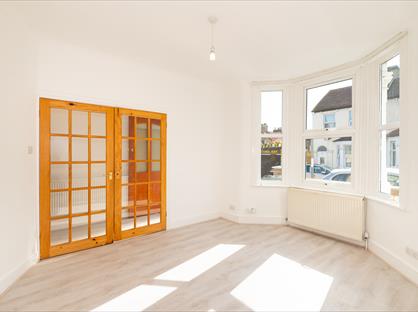 3 Bed End Terrace, Thirsk Road, SE25