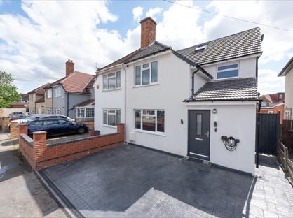5 Bed Semi-Detached House, St Heliers Avenue, TW3