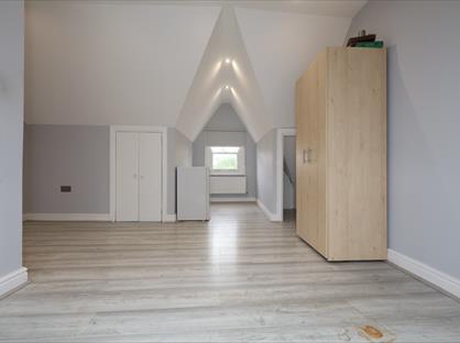 Room in a Shared House, Hargrave Park, N19