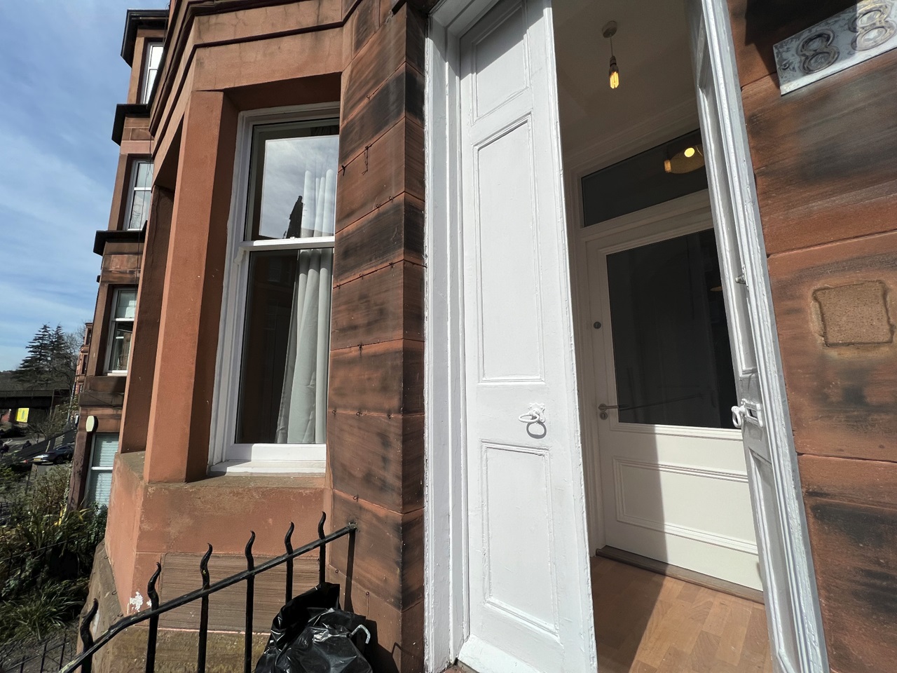 2 Bed Flat, Clarence Drive, G12 photo 2