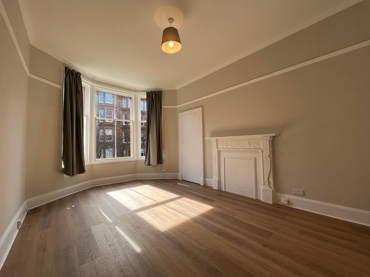 2 Bed Flat, Clarence Drive, G12 photo 5
