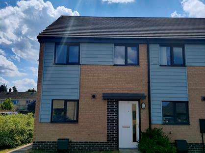 2 Bed Terraced House, Flying Fox Crescent, DN12