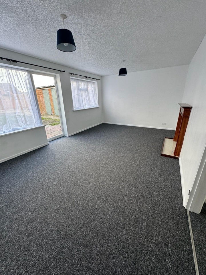 Luton 3 Bed SemiDetached House, Leagrave High Street, LU4 To Rent